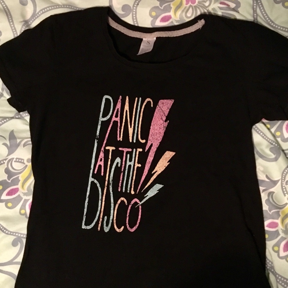 🖤💕PANIC! AT THE DISCO T-SHIRT💕🖤